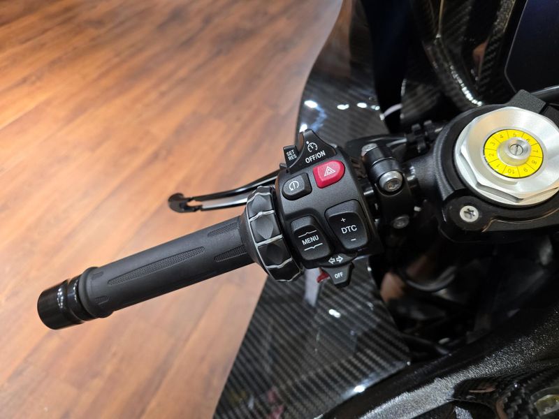 Used 2024 BMW M1000RR Image 7