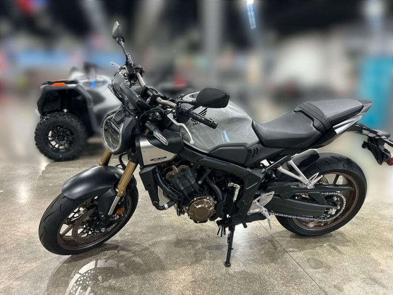 Used 2024 Honda CB650R Image 20