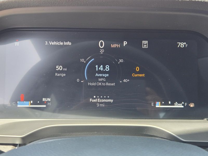 New 2026 Jeep Grand Cherokee Laredo Altitude 4x2
