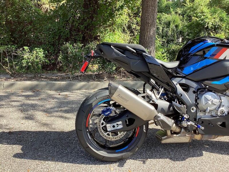 2025 BMW M 1000 XR