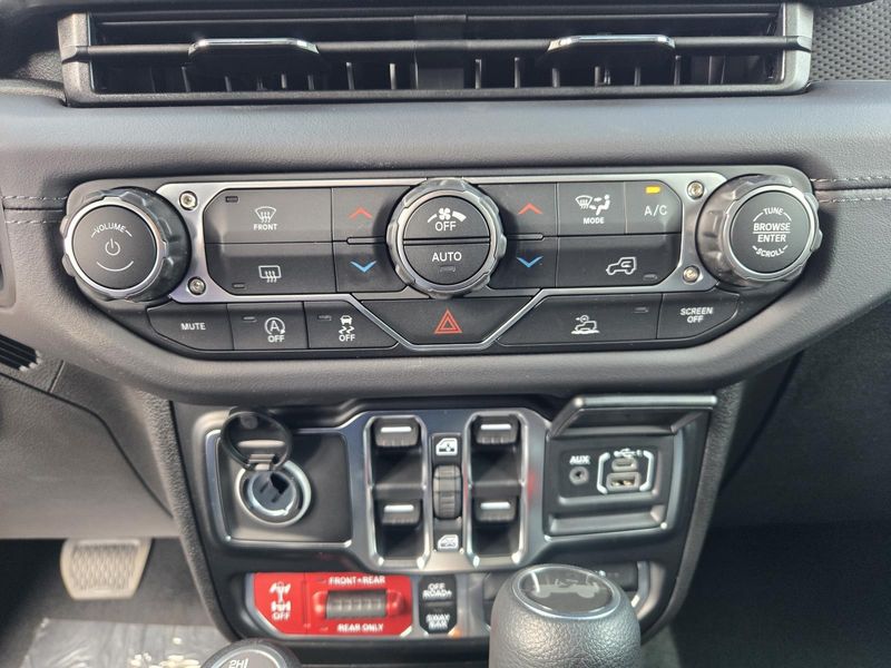 New 2026 Jeep Wrangler 4-door Rubicon