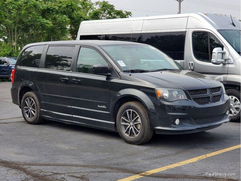 2014 Dodge Grand Caravan SXTImage 10