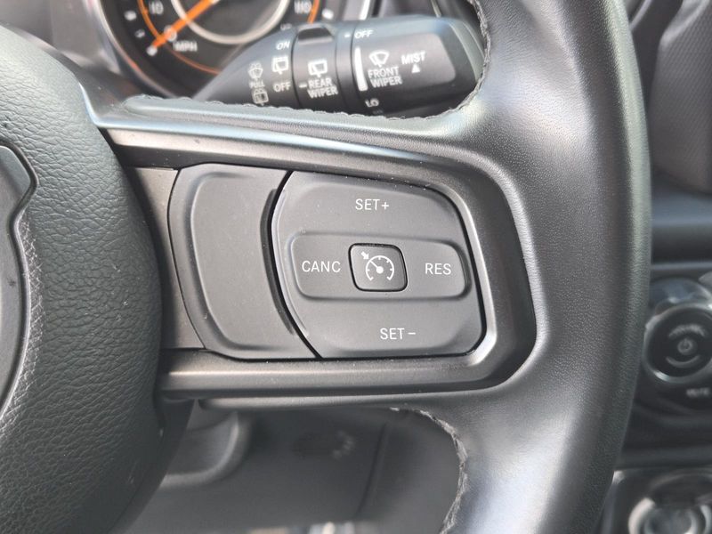 Used 2022 Jeep Wrangler Unlimited Sport Altitude 4x4