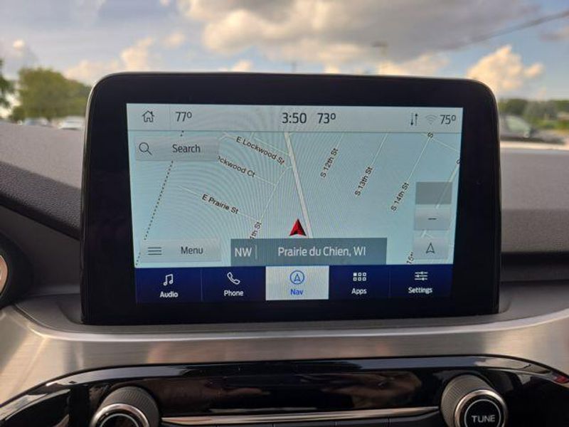 2022 Ford Escape Titanium photo 21
