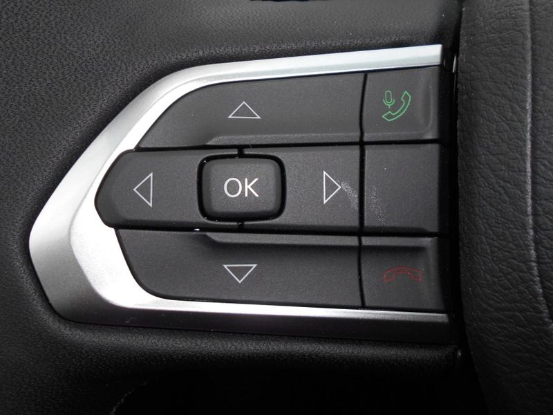 2025 Jeep Compass Limited 4x4Image 17