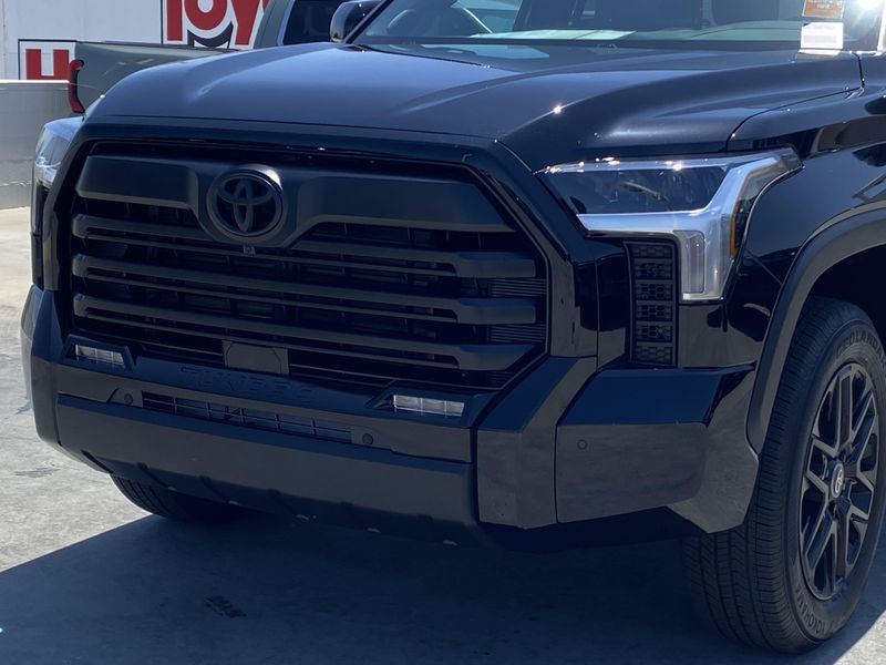 2025 Toyota Tundra LimitedImage 7