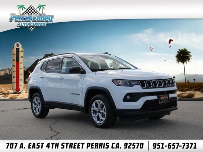 Used 2025 Jeep Compass LatitudeImage 1