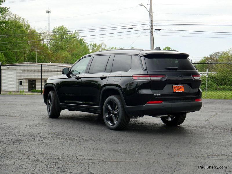 2025 Jeep Grand Cherokee L Altitude X 4x4Image 11