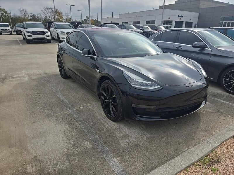 Used 2018 Tesla Model 3 Long RangeImage 2