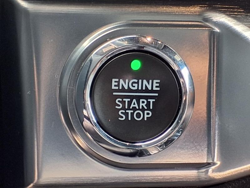 Used 2022 Ford F-150 LariatImage 8