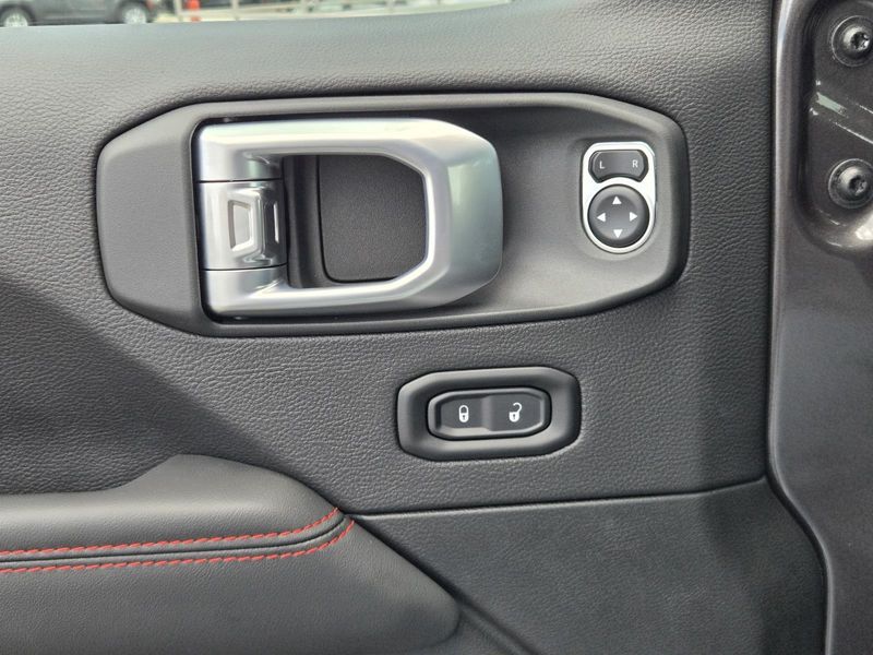 New 2026 Jeep Wrangler 4-door Rubicon X