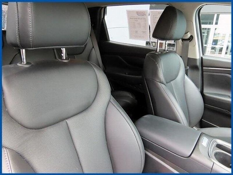 2023 Hyundai Santa Fe XRTImage 9