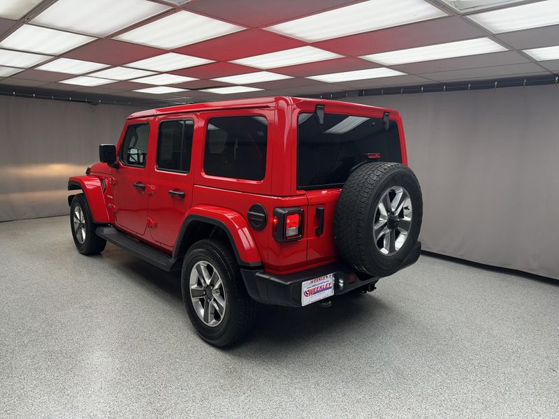 Used 2022 Jeep Wrangler Unlimited SaharaImage 17