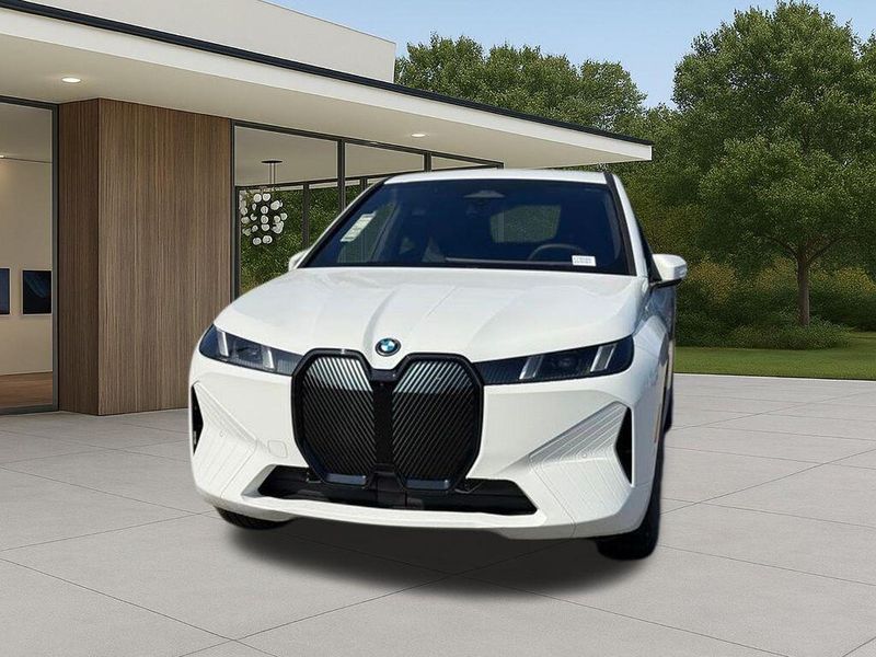 New 2026 BMW iX xDrive45Image 3
