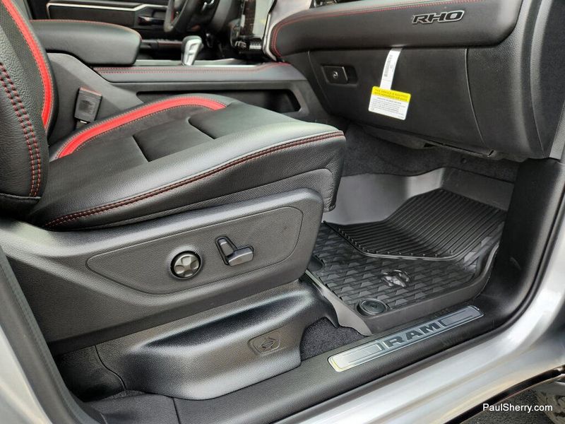 New 2026 RAM 1500 Rho Crew Cab 4x4 5'7' Box