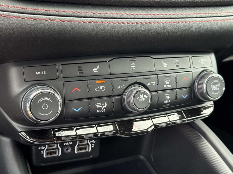 New 2026 Dodge Durango Gt Rwd