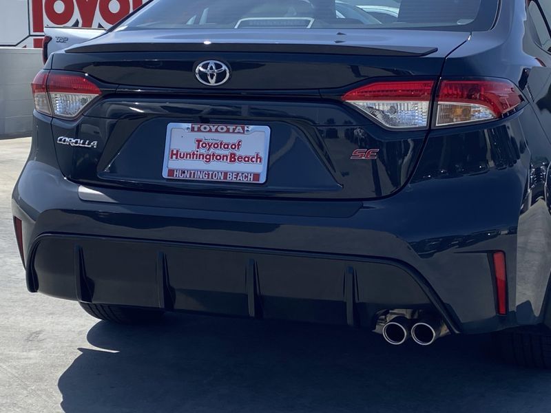 Used 2025 Toyota Corolla SEImage 5