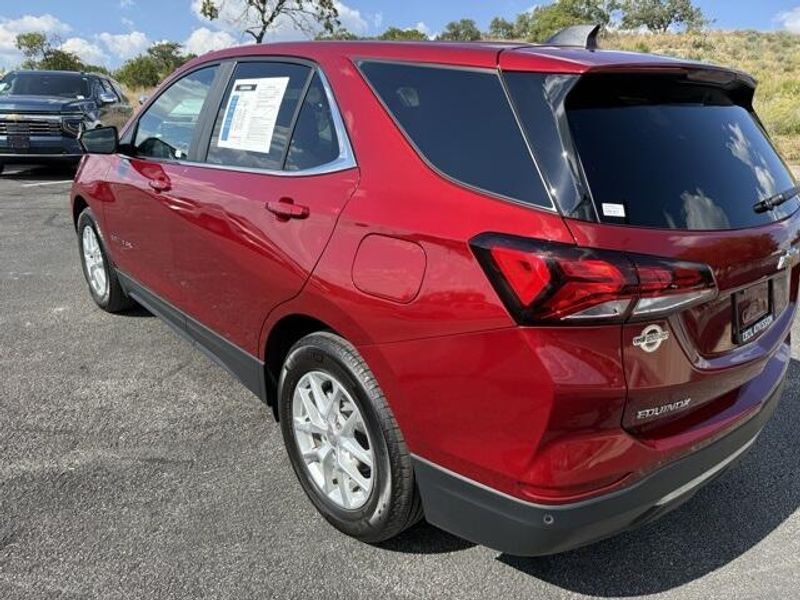 2024 Chevrolet Equinox LT photo 17