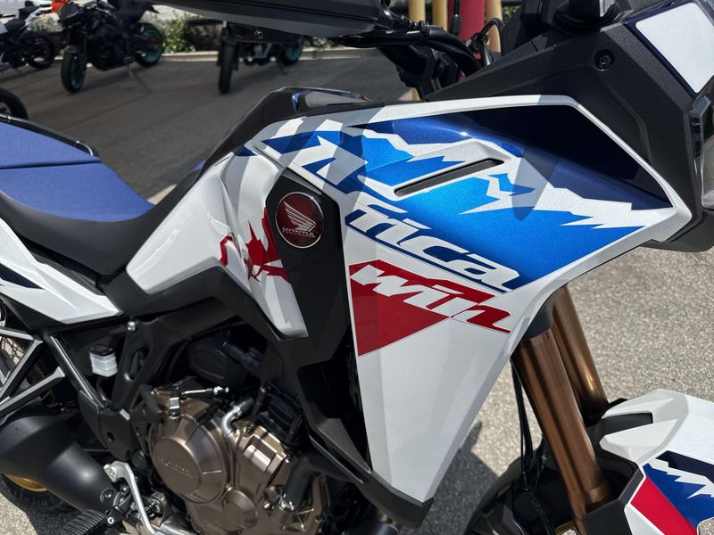 New 2026 Honda AFRICA TWIN DCT Image 13