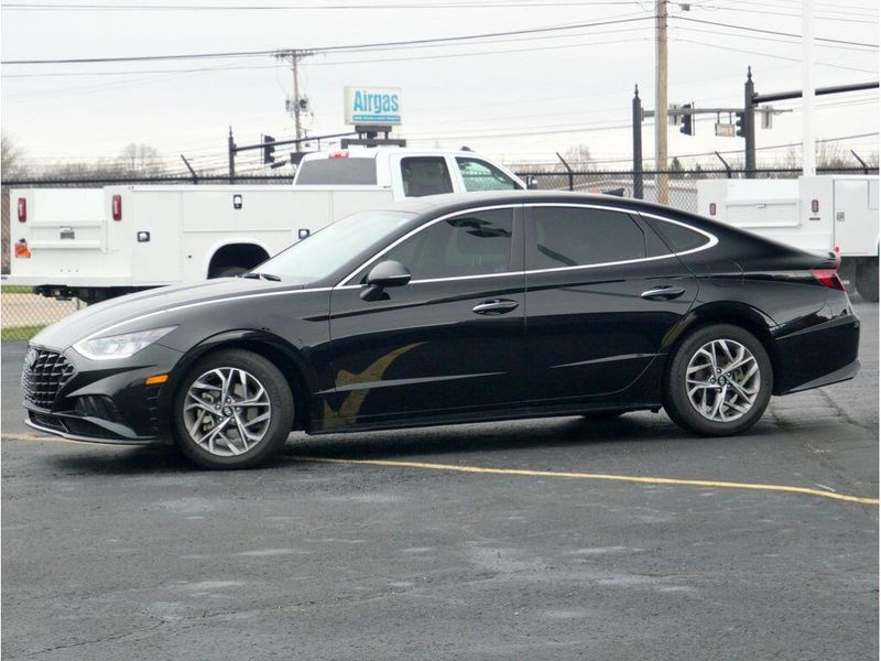 2022 Hyundai Sonata SELImage 6