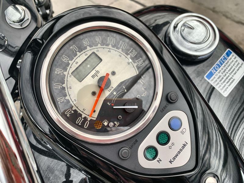 New 2026 Kawasaki VULCAN 900 CUSTOM Image 23