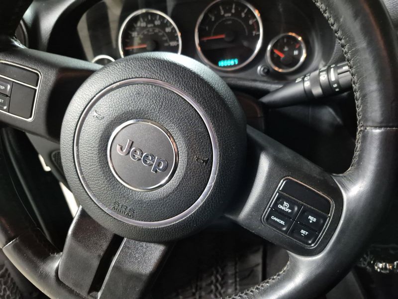 2011 Jeep Wrangler Unlimited SportImage 22