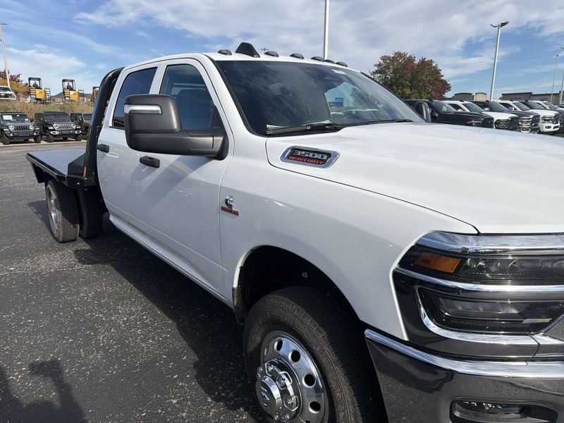 New 2026 RAM 3500 Tradesman Crew Cab Chassis 4x4 60