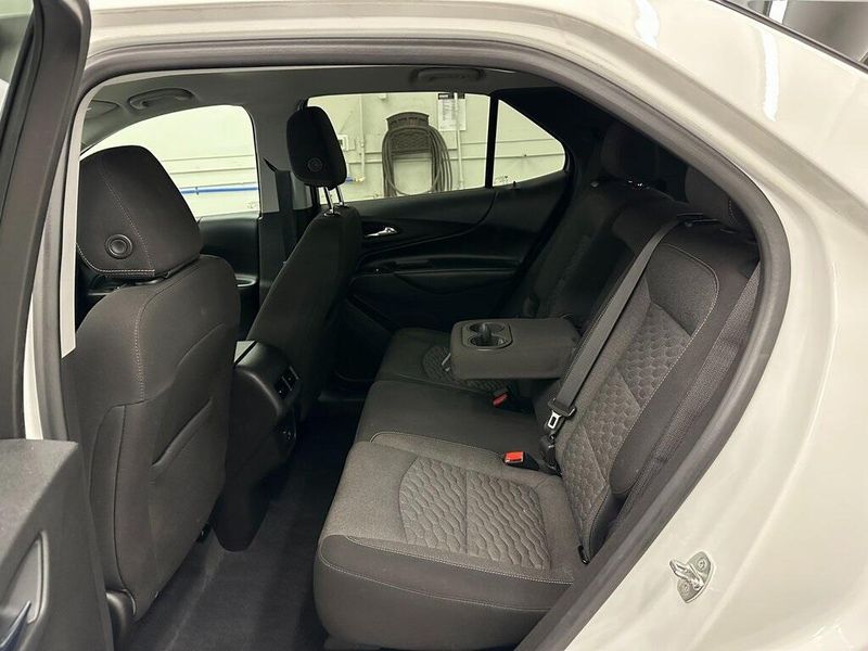 2021 Chevrolet Equinox LTImage 23