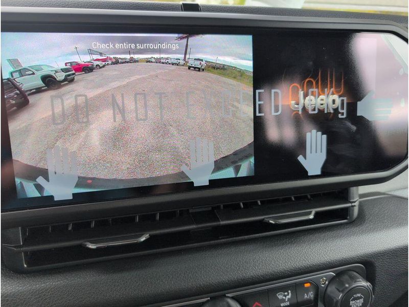 New 2026 Jeep Wrangler 4-door Sport SImage 16