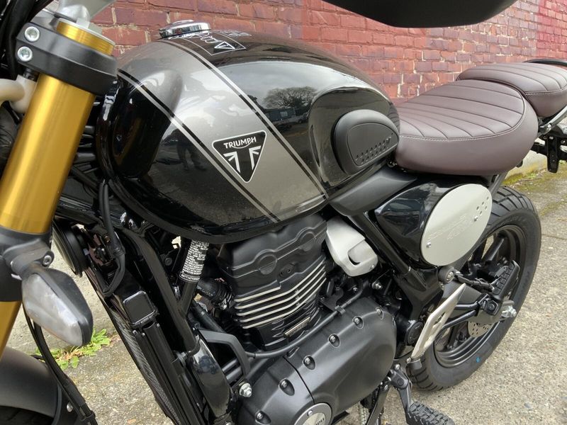 2025 Triumph SCRAMBLER 400 X