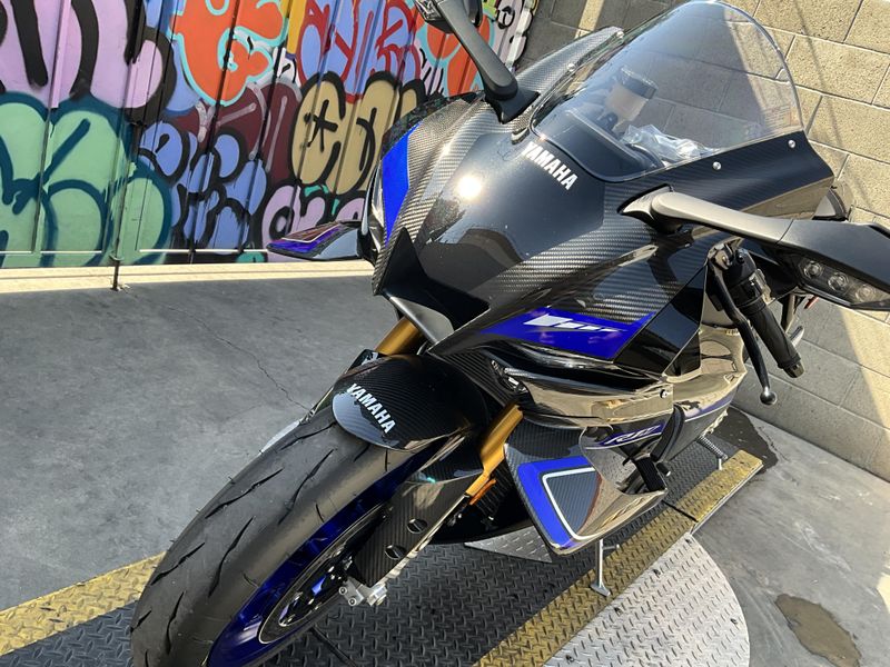 New 2026 Yamaha YZF-R1M Image 9
