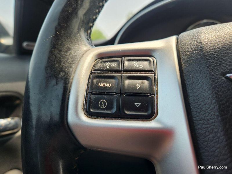 2013 Chrysler 200 Limited SImage 23