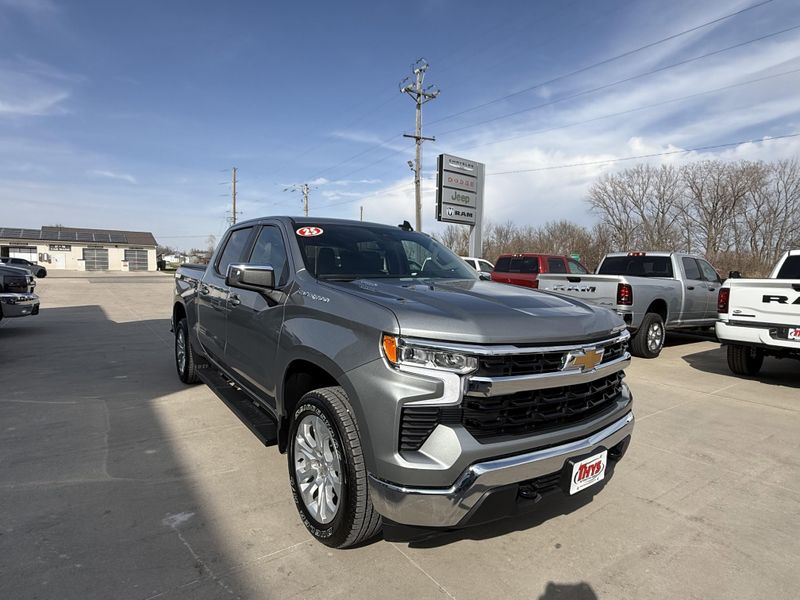 Used 2025 Chevrolet Silverado 1500 LTImage 33