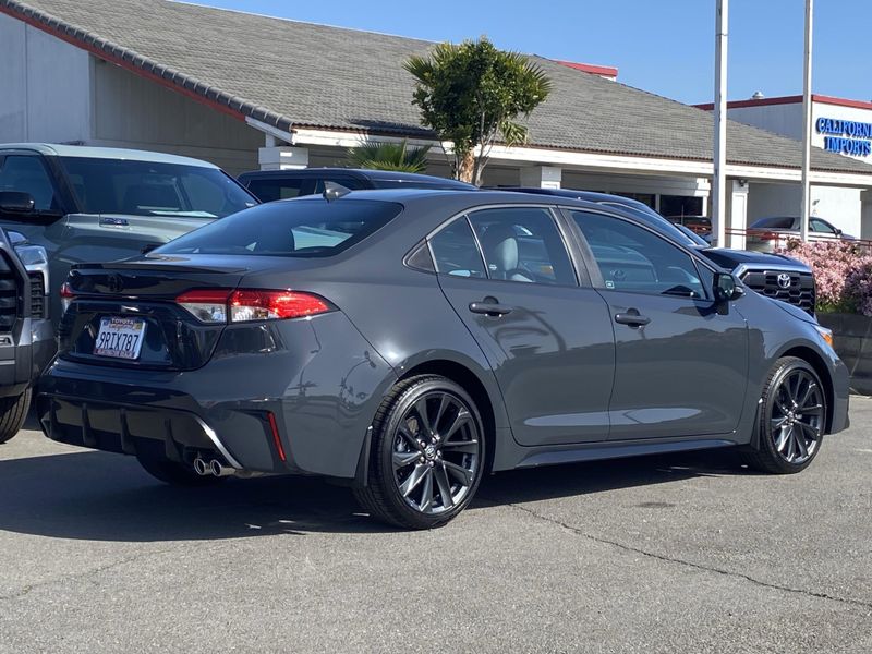 2025 Toyota Corolla SEImage 5