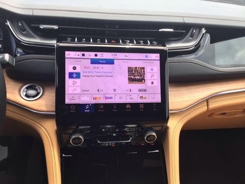 2025 Jeep Grand Cherokee L Summit Reserve 4x4Image 14