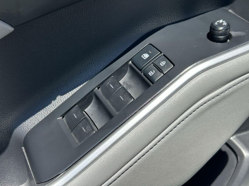 Used 2021 Toyota Highlander XLEImage 20
