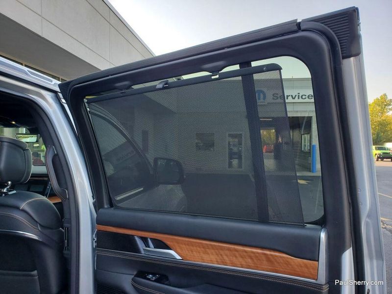 2024 Jeep Grand Wagoneer L III photo 50