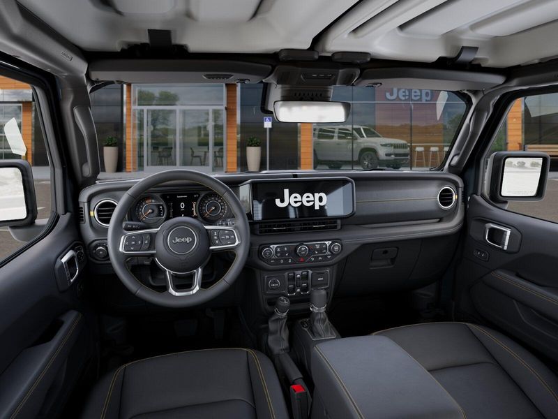 New 2026 Jeep Wrangler 4-door SaharaImage 40