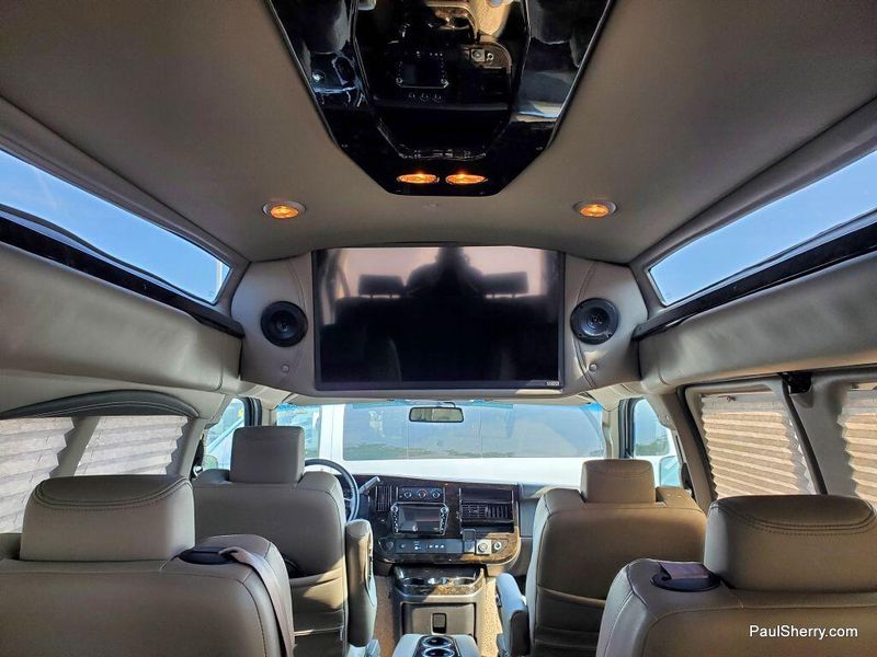 2022 Chevrolet Express Cargo Image 27