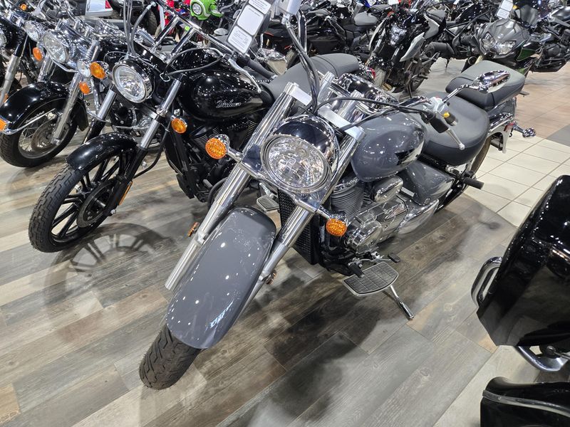 NEW 2025 SUZUKI BOULEVARD C50 Image 3