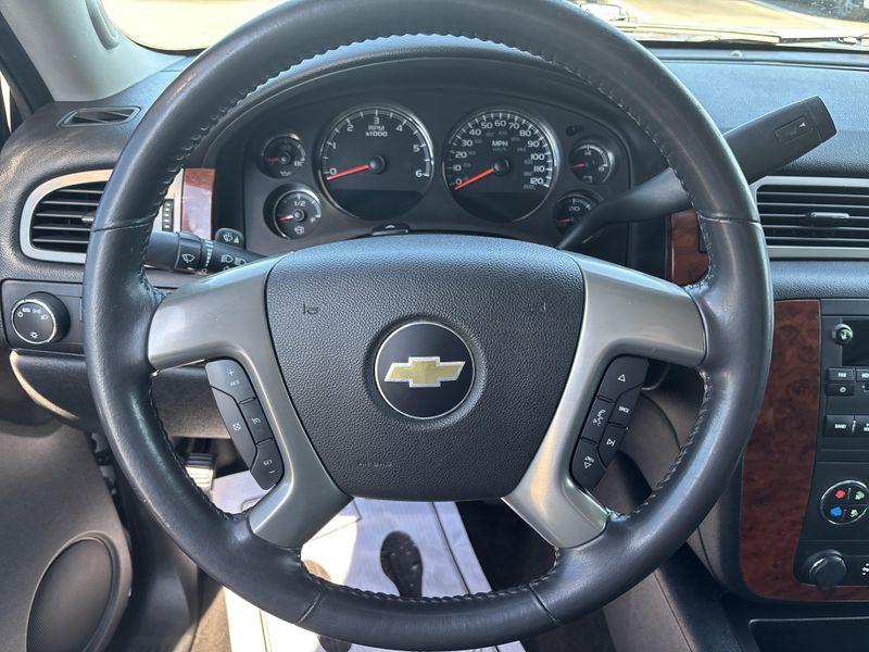 Used 2012 Chevrolet Avalanche 1500 LTImage 14