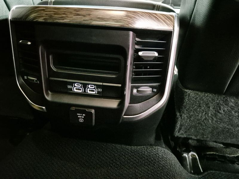 2021 RAM 2500 LaramieImage 12