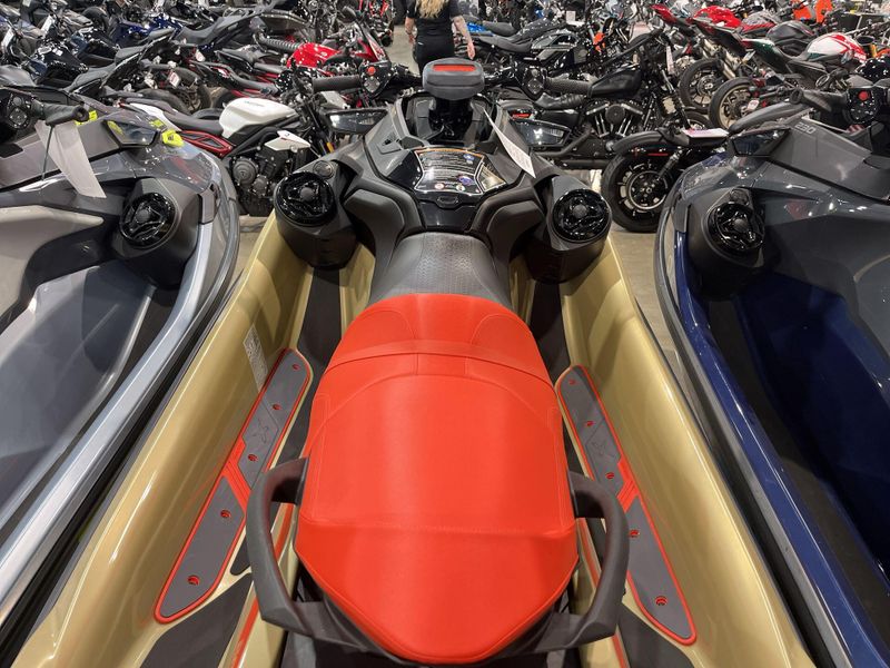 New 2025 Sea-Doo RXT-X 325 (SOUND SYSTEM) Image 10
