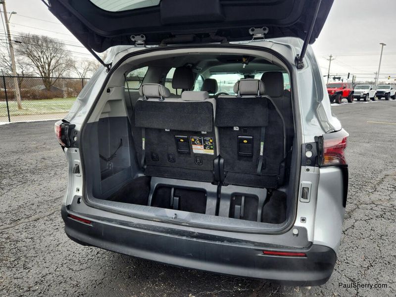 Used 2024 Toyota Sienna LE