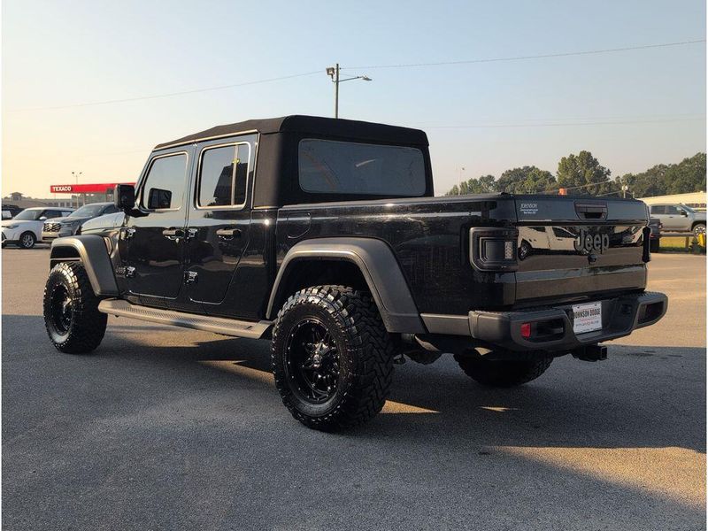 Used 2020 Jeep Gladiator Sport SImage 3