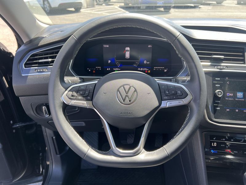 2022 Volkswagen Tiguan SEImage 10
