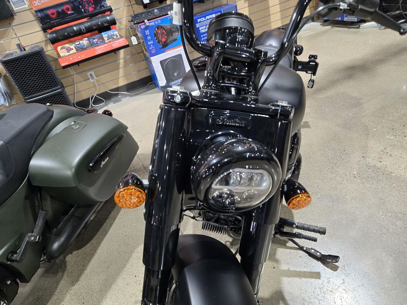 New 2025 Indian Motorcycle CHIEF BOBBER DARK HORSE BLACK SMOKE Image 9