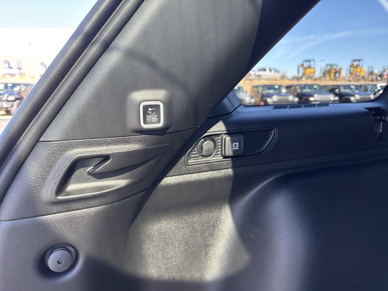 New 2026 Jeep Grand Cherokee Limited 4x4Image 11