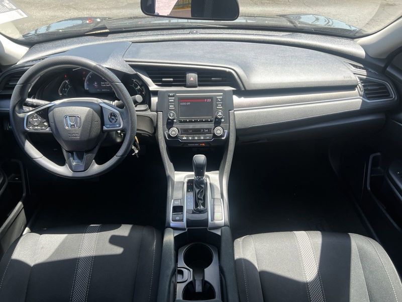 2020 Honda Civic Sedan LXImage 19