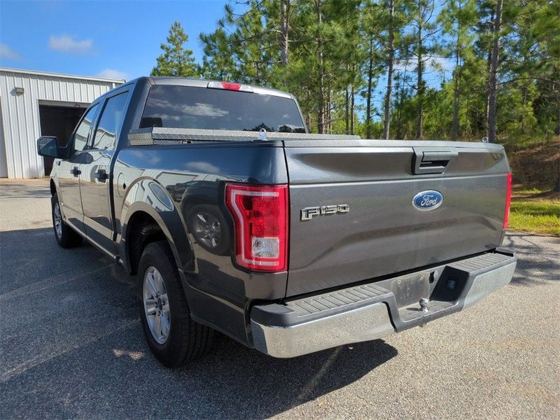 2017 Ford F-150 Image 2